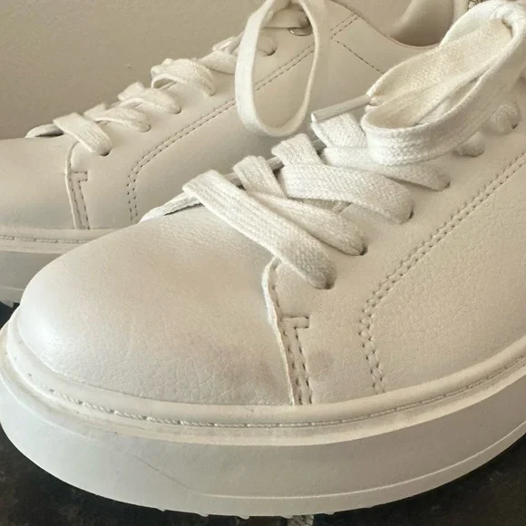 Steve Madden Catcher Sneakers Size 9.5 - Picture 3 of 7